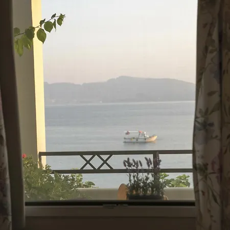 Village Apartamento Charaki